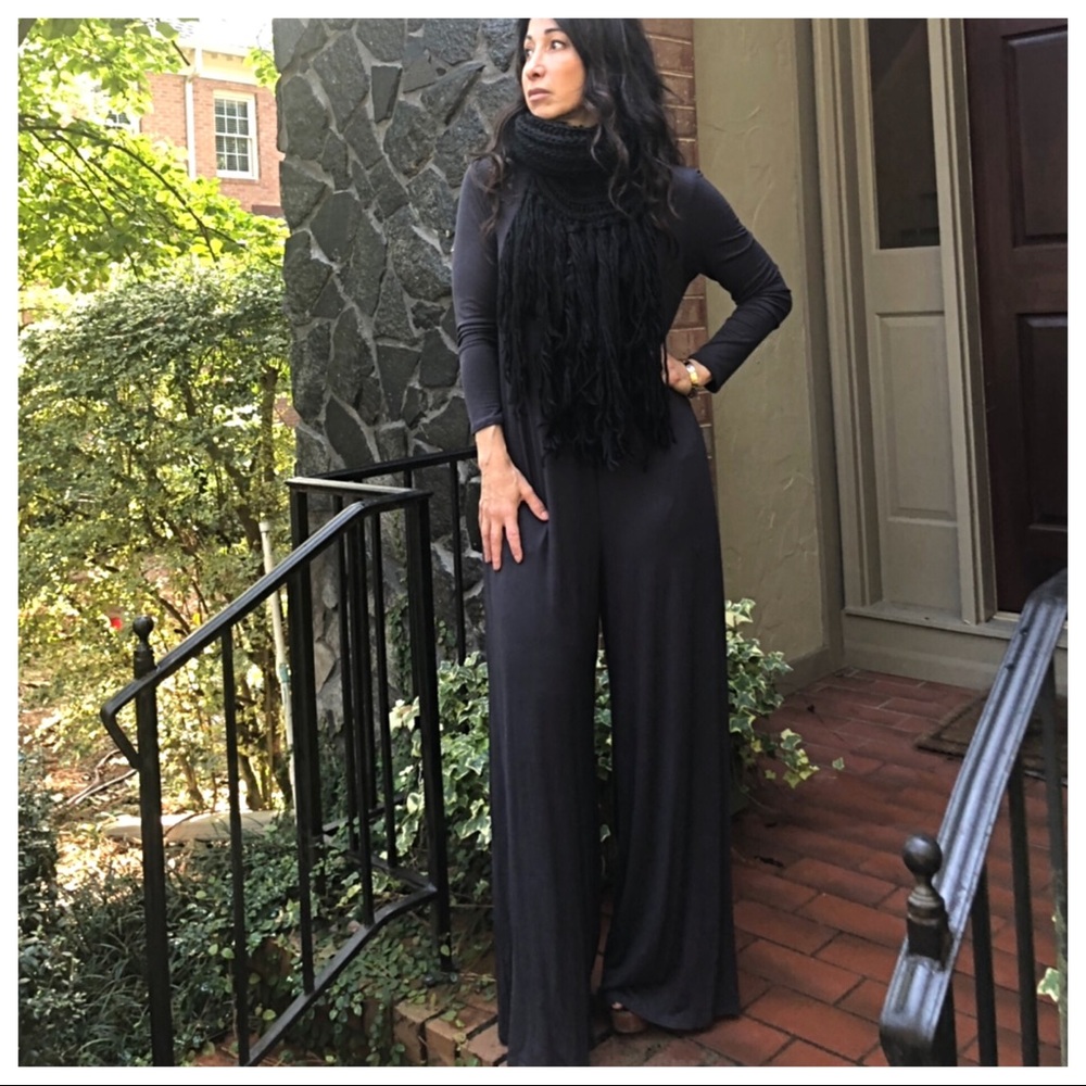 ✨LAST ONE ✨Wide leg side pocket jumpsuit - Picture 8 of 8